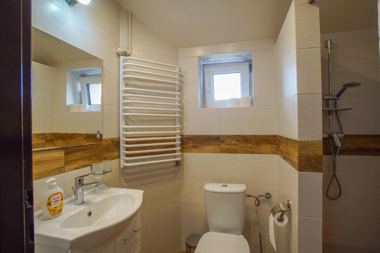 Wichrowe Wzgorze Guest House Krajno Pierwsze Exterior photo