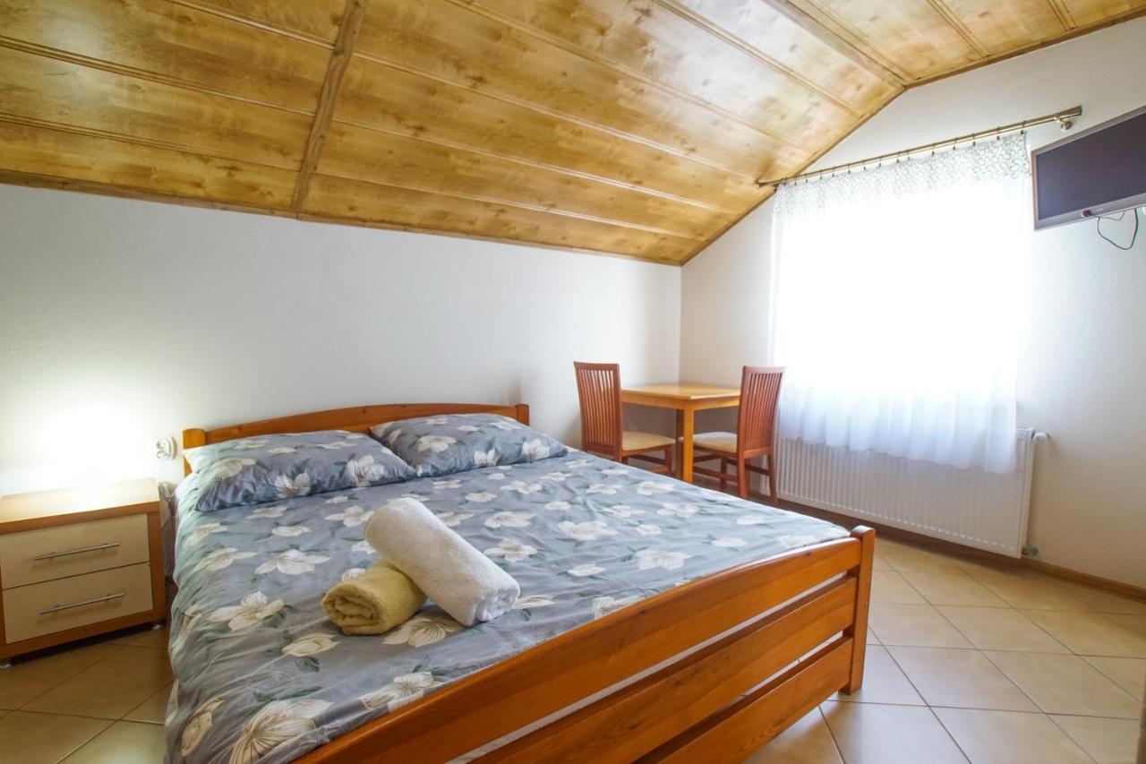 Wichrowe Wzgorze Guest House Krajno Pierwsze Exterior photo