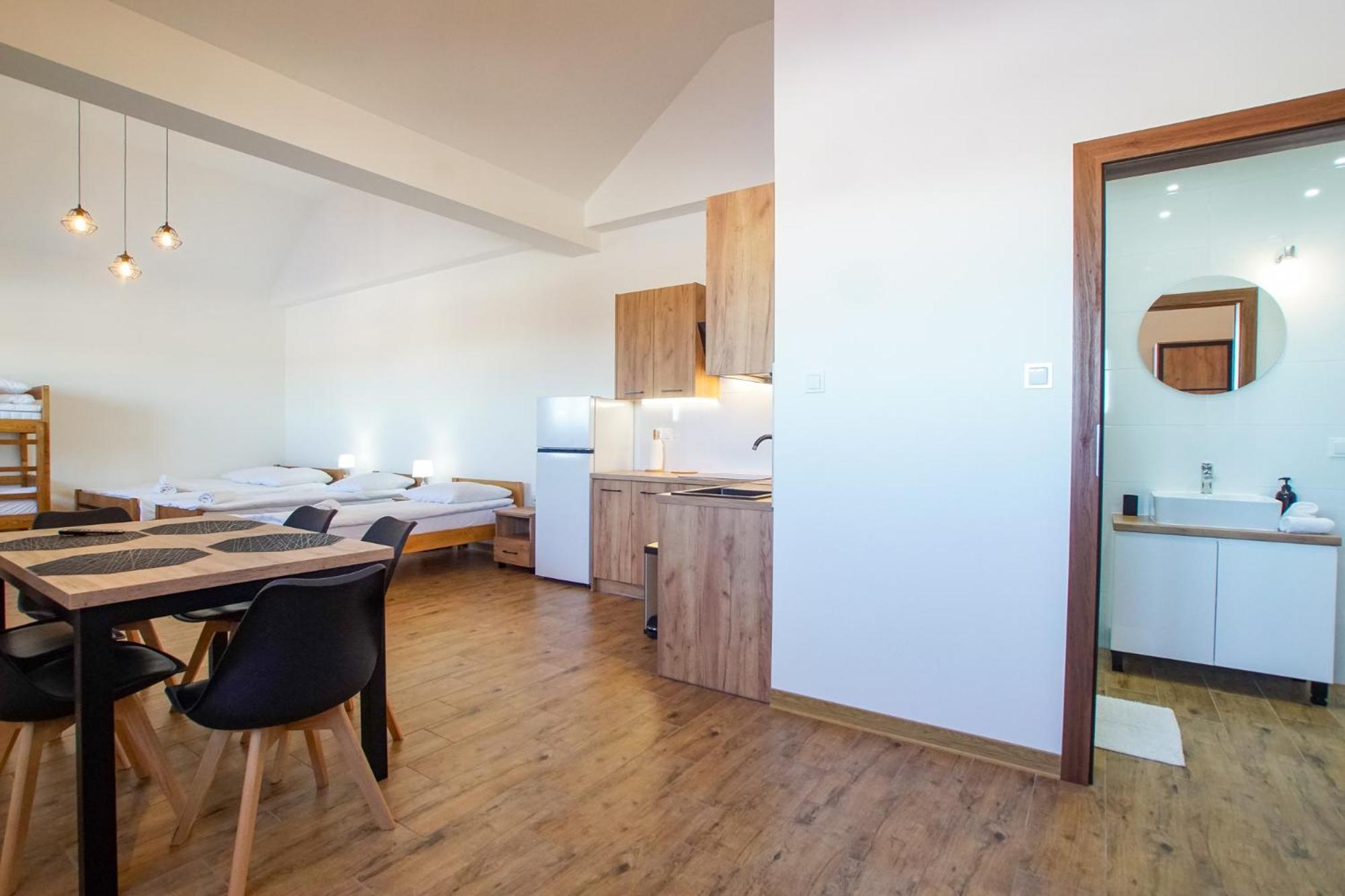 Wichrowe Wzgorze Guest House Krajno Pierwsze Exterior photo