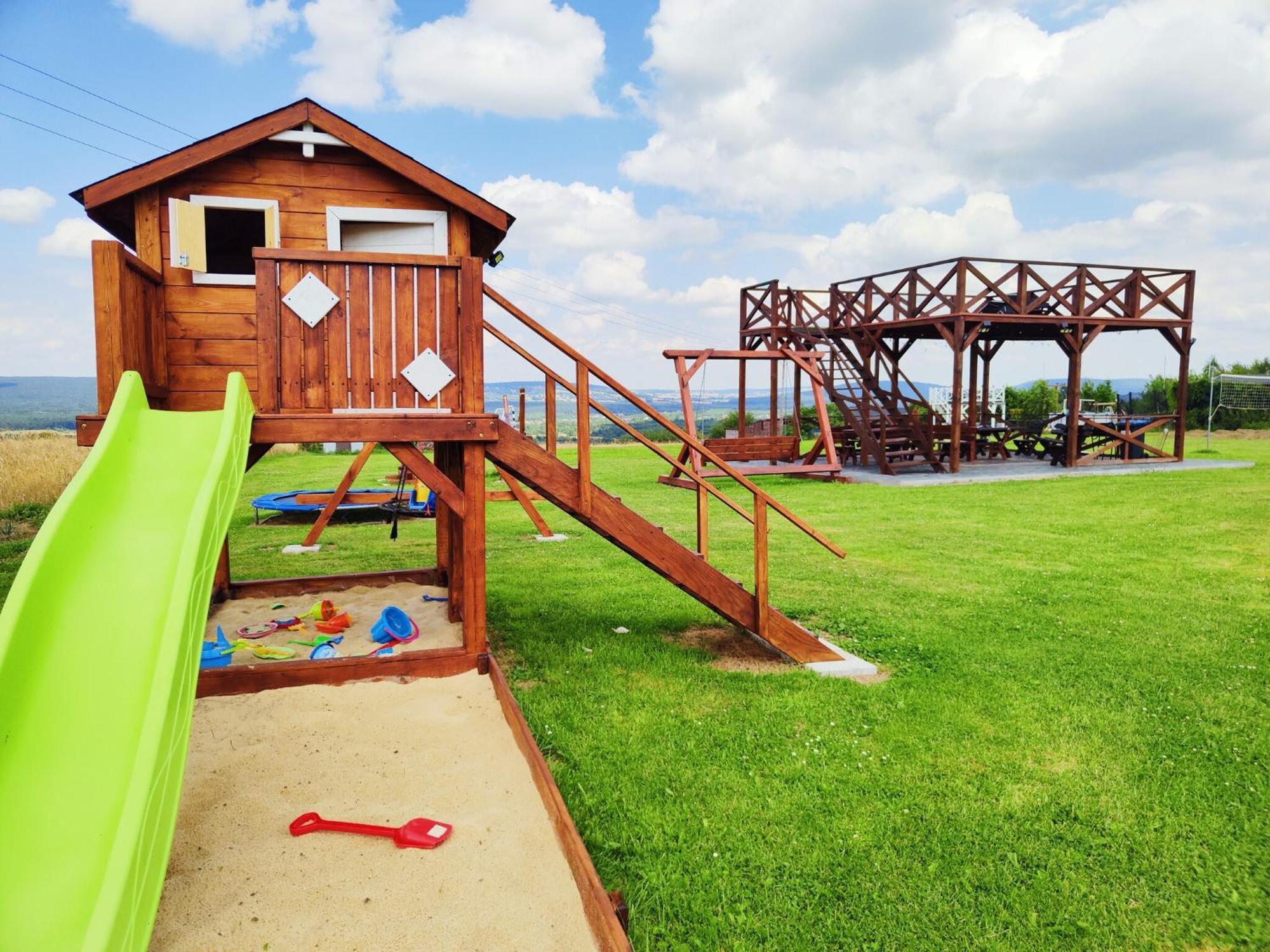 Wichrowe Wzgorze Guest House Krajno Pierwsze Exterior photo